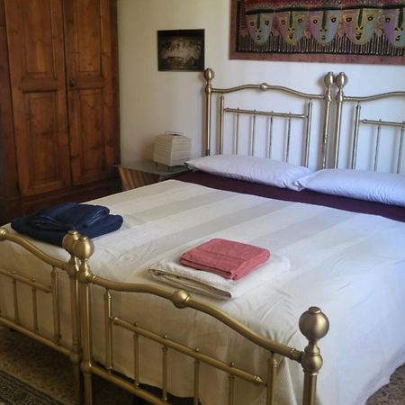 La Casa Di Lucia: Grande Appartamento Con Balcone Brescia Buitenkant foto