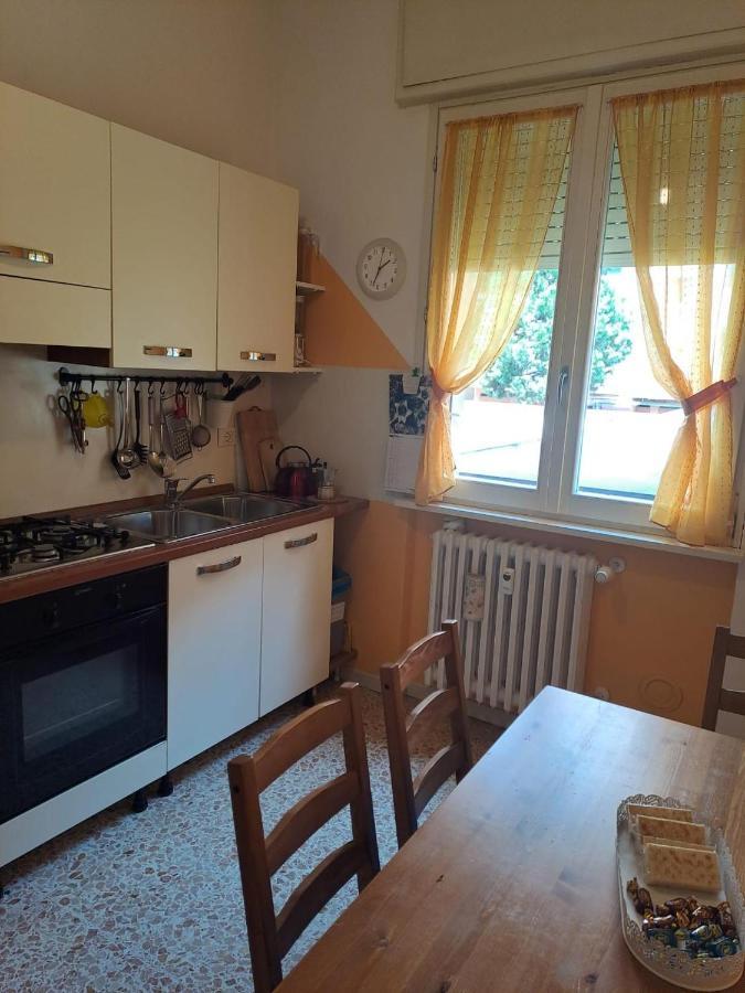 La Casa Di Lucia: Grande Appartamento Con Balcone Brescia Buitenkant foto