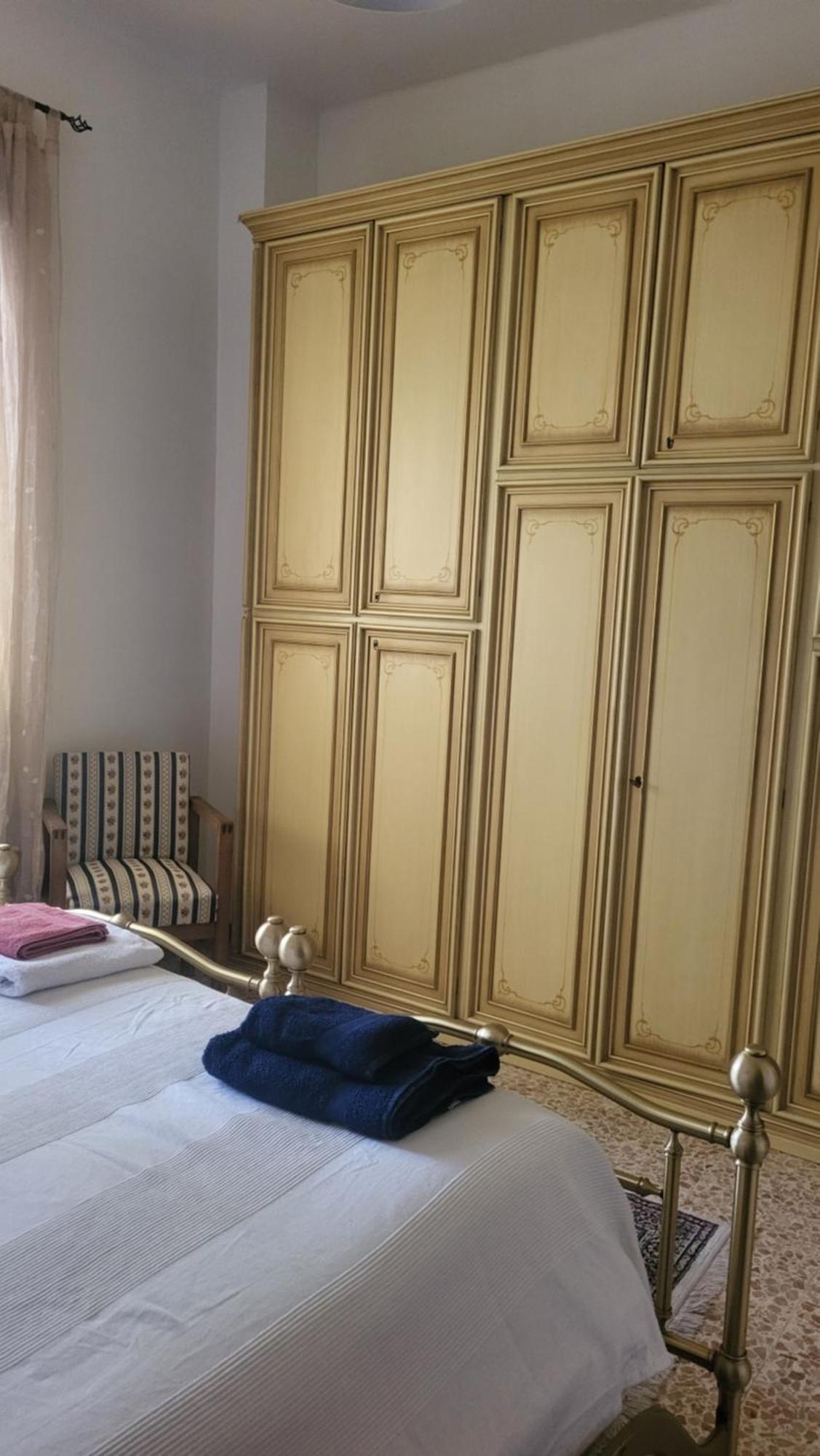 La Casa Di Lucia: Grande Appartamento Con Balcone Brescia Buitenkant foto